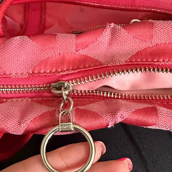 Coach Pink Poppy Bag with Two Hang Tags - Picture 11 of 13